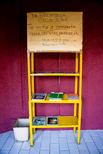 La biblioteca callejera La biblioteca callejera